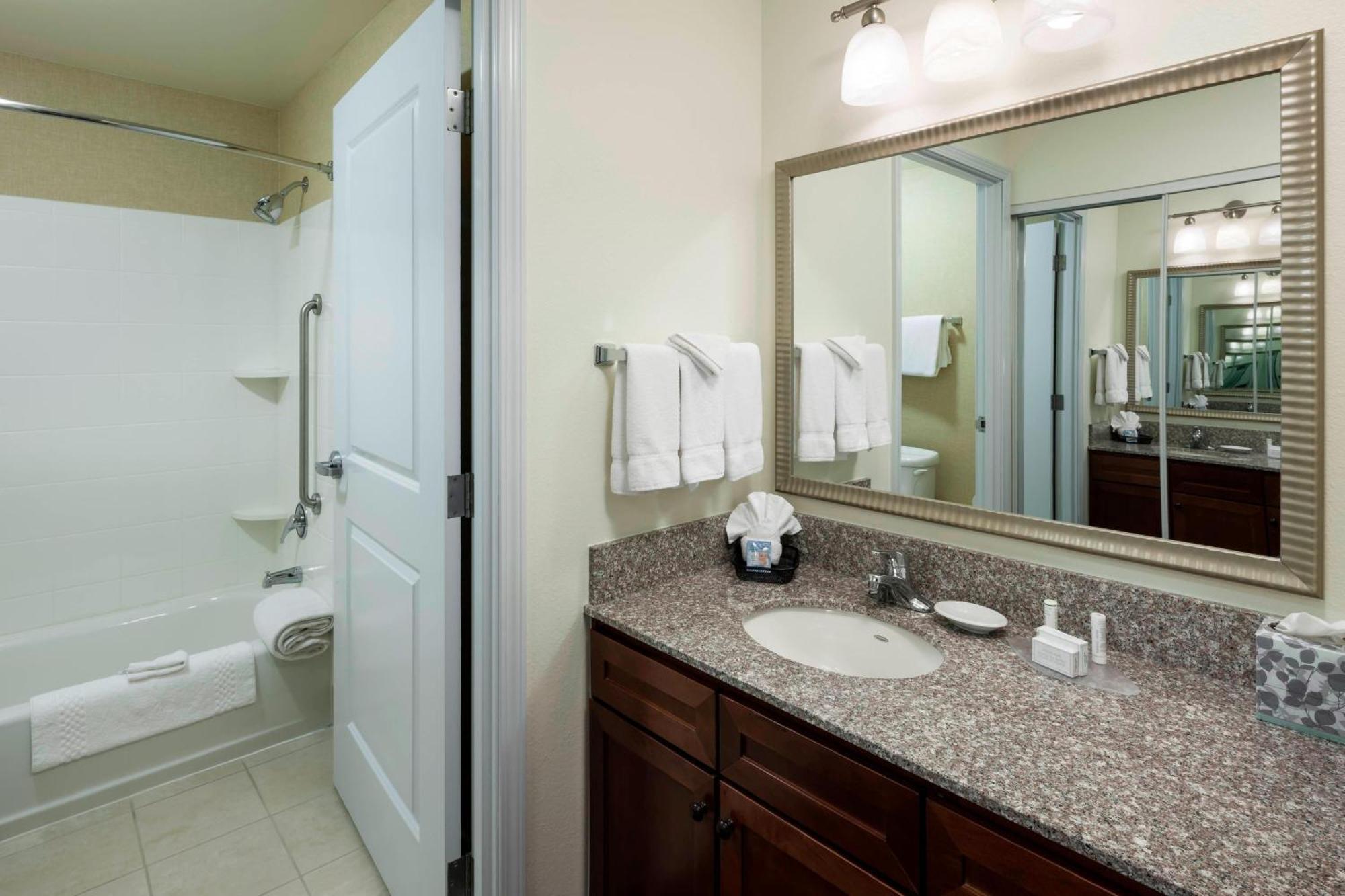Residence Inn Houston West Energy Corridor Esterno foto